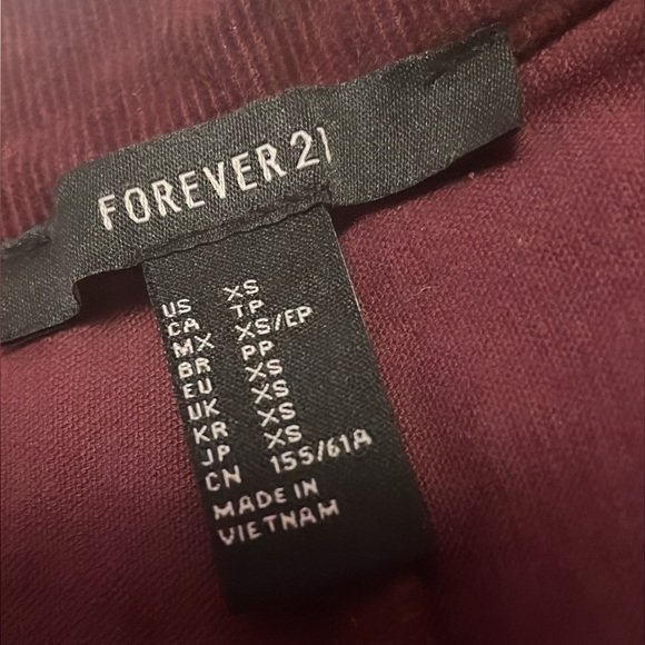 forever 21 red velvet jean shorts - Picture 2 of 2